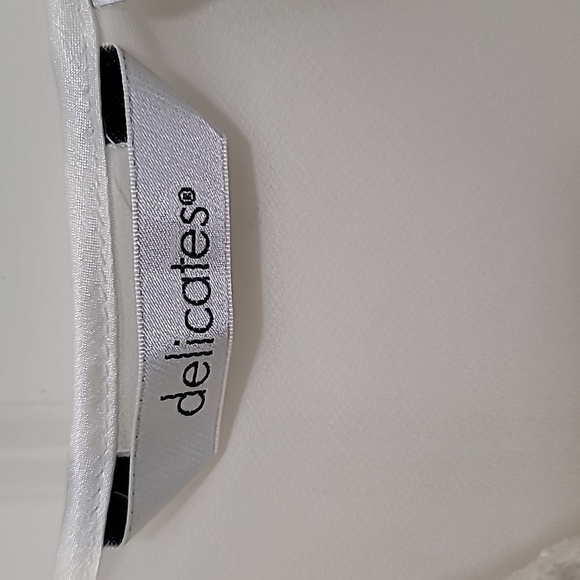 VINTAGE DELICATES WOMEN'S LINGERIE IVORY ADJUSTABLE STRAP SIZE XL - Picture 7 of 8